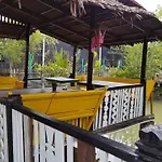 Mykampung Chalet