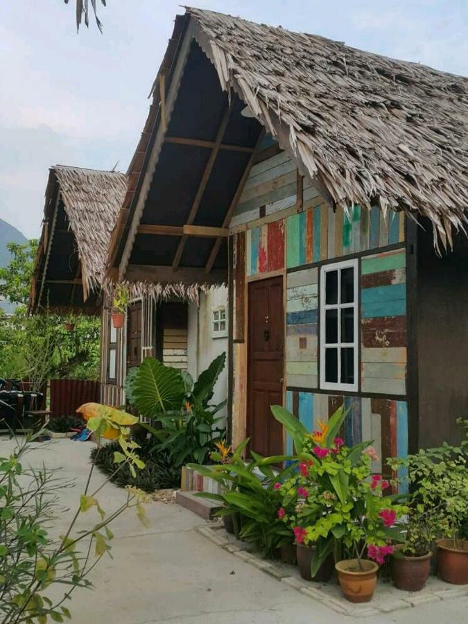 Mykampung Chalet * Ipoh